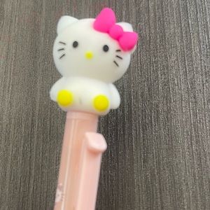 3 Pens of Kitty